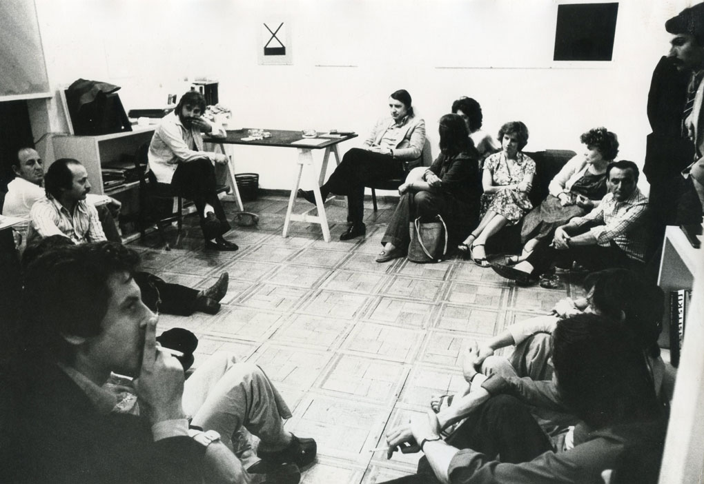 1975 Roma, dibattito alla Galleria Trinità