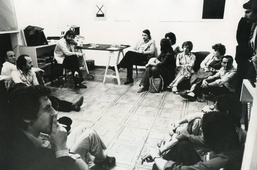 1975 Roma: dibattito alla Galleria della Trinità